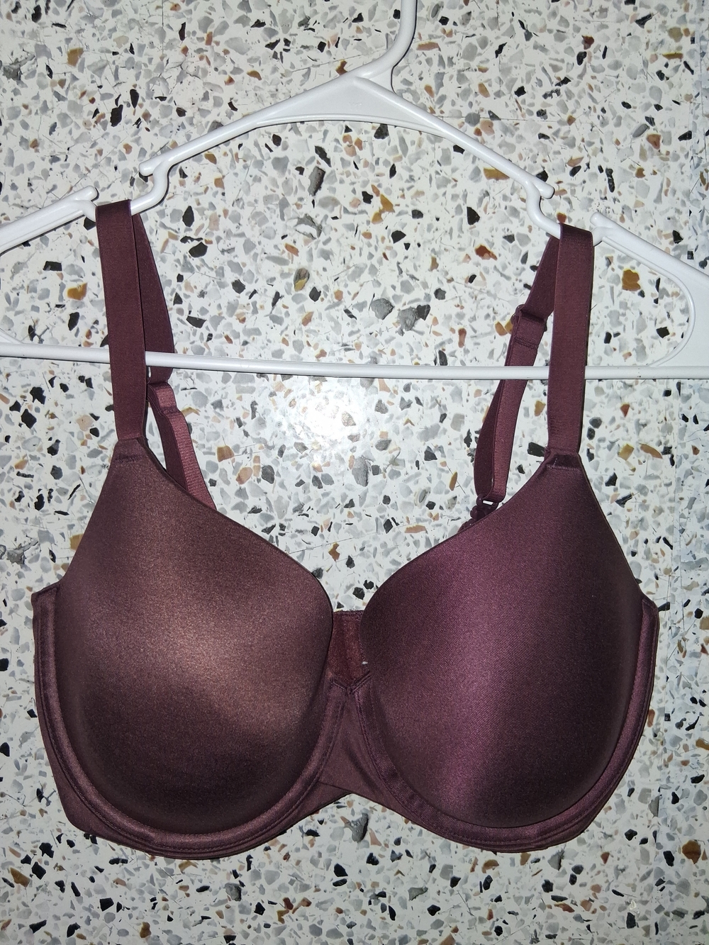 Women's Auden Tshirt Bra Size 34DDD Burgundy Padded With Wires